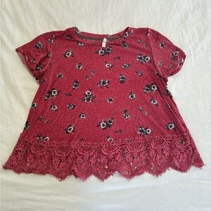 Floral Lace-Hem Tee